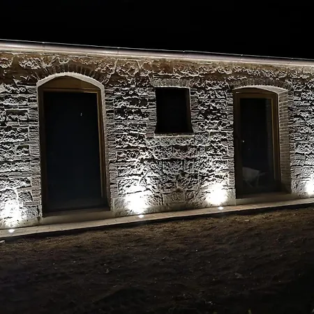 Piccolo Angolo Di Paradiso, Sigillo, Montecucco